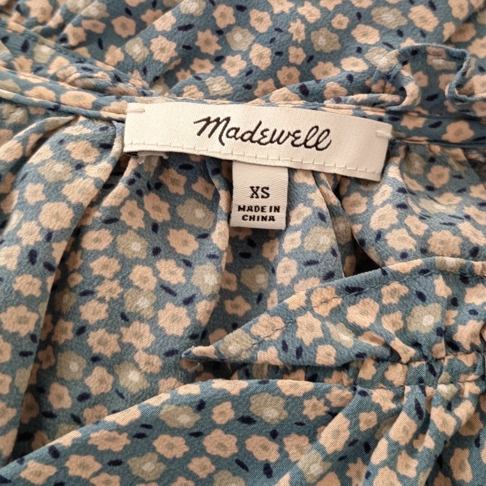 Madewell 100% Silk Ruffle Sleeve Blouse NWOT Fits S/M Blue Beige‎ Ditsy Floral - Picture 5 of 12